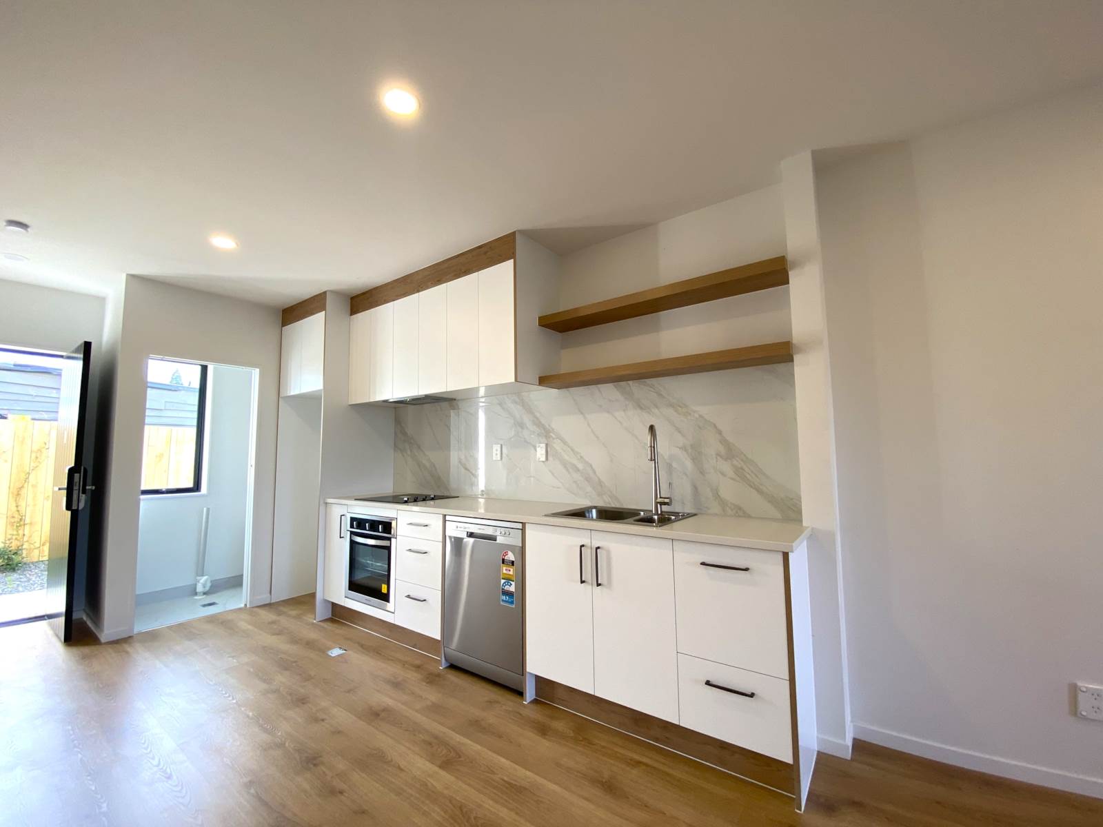 4/42 Woodside Road, Massey, Auckland - Waitakere, 2 침실, 1 욕실, Townhouse