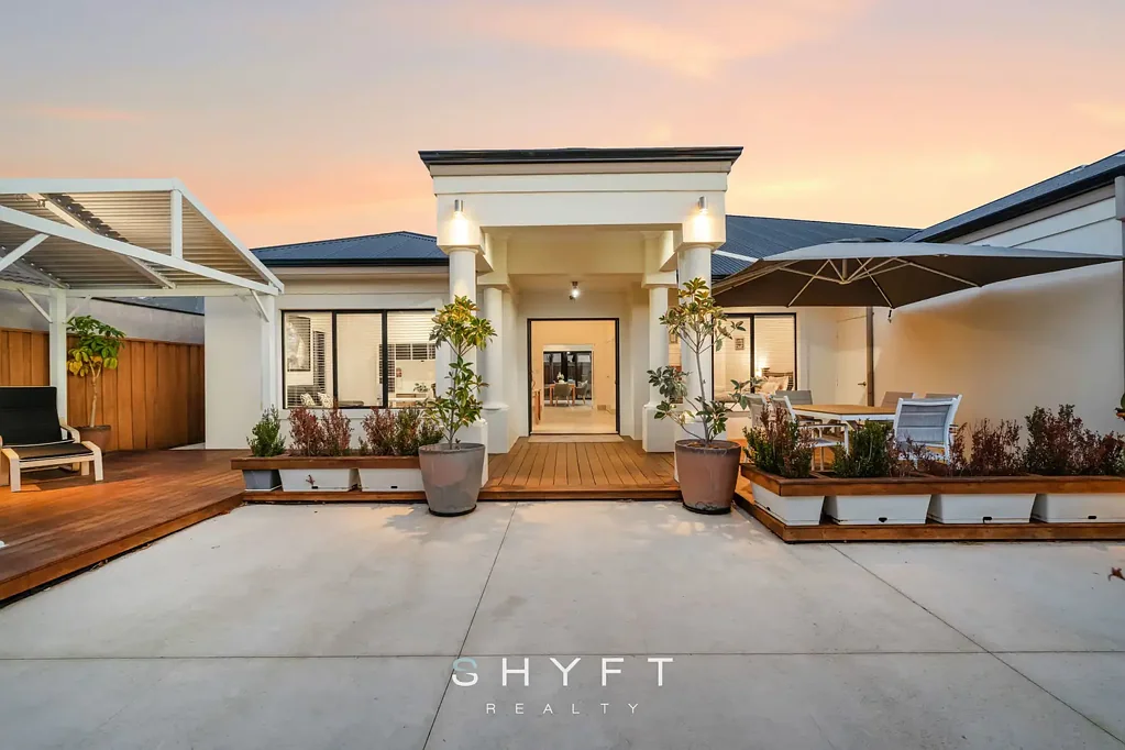 4 Milford Green, Mindarie, WA 6030