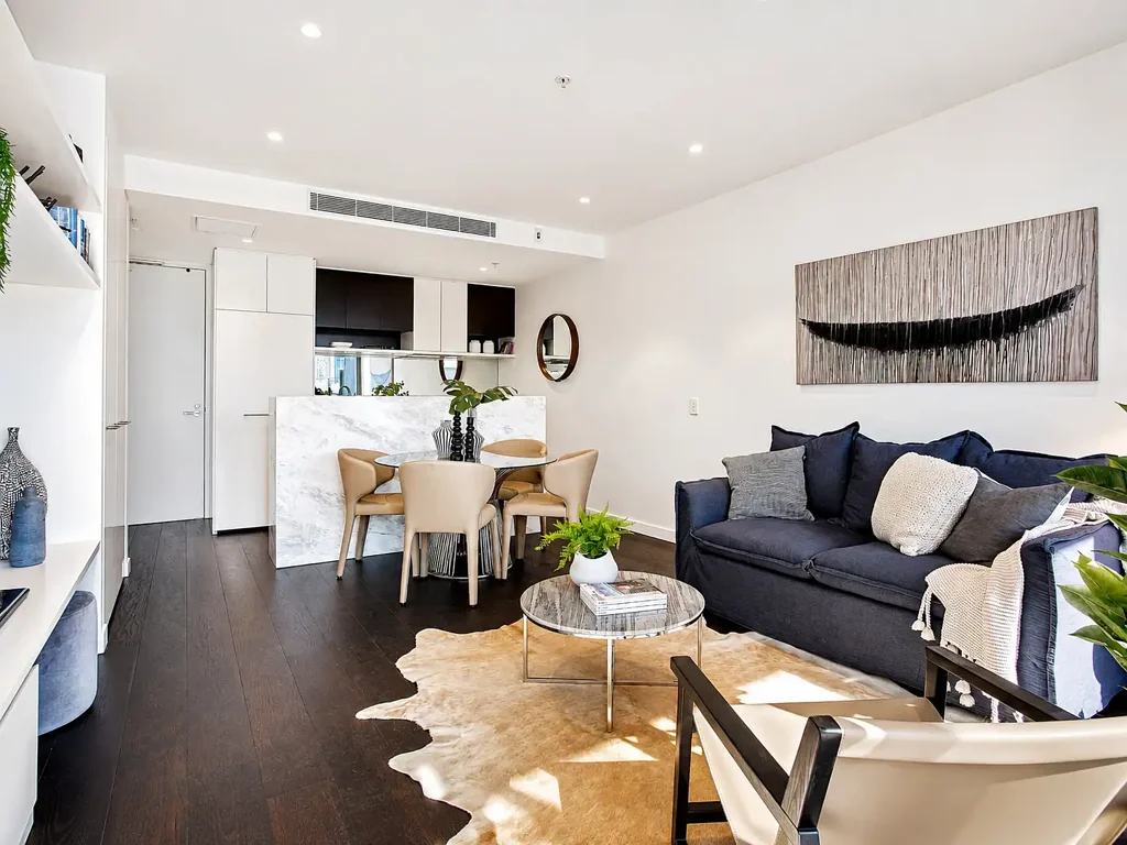 Stylish Two-Bedroom Apartment with Rooftop City Views