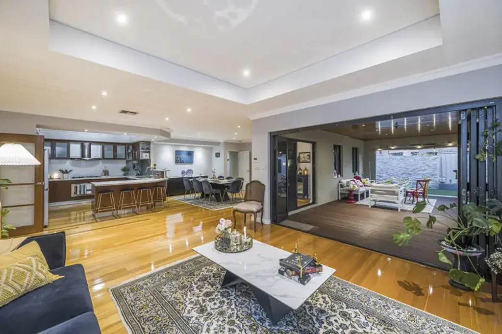 15 Cherrywood Avenue, Dianella, WA 6059
