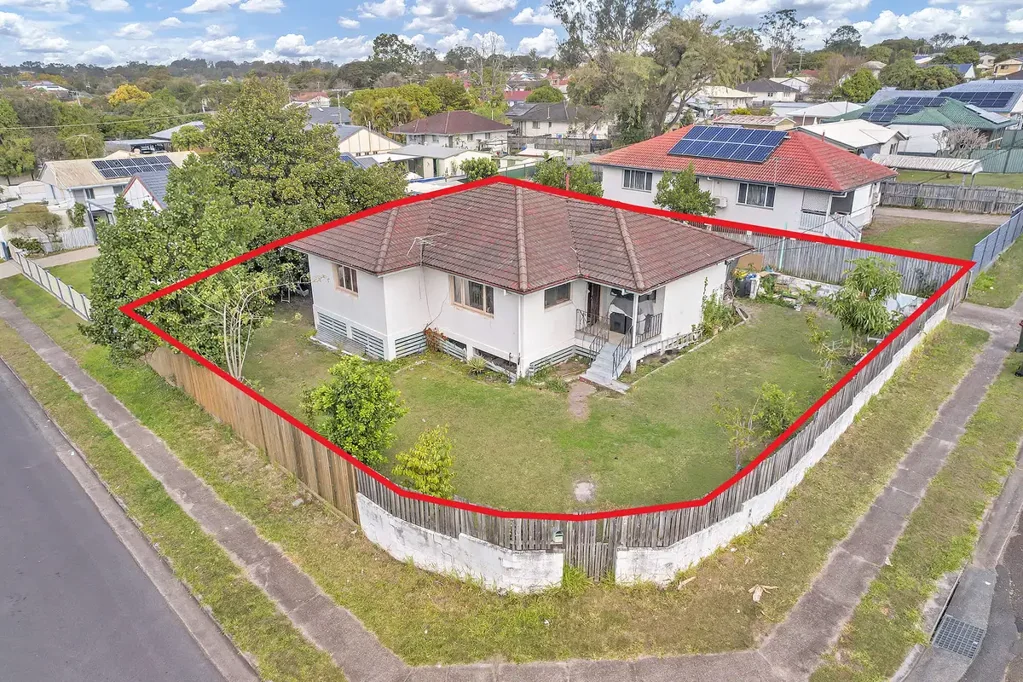 Inala 3chambre CORNER BLOCK + LOCATION + FUTURE POTENTIAL!