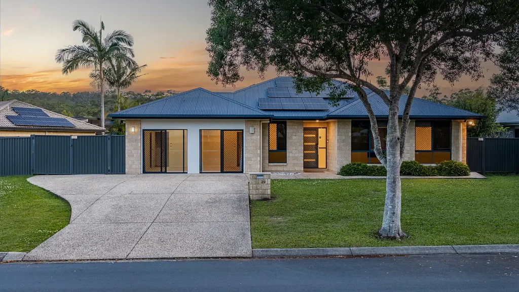 Mooloolah Valley 5ਬੈੱਡਰੂਮ Space, Flexibility & Opportunity for the Growing Family