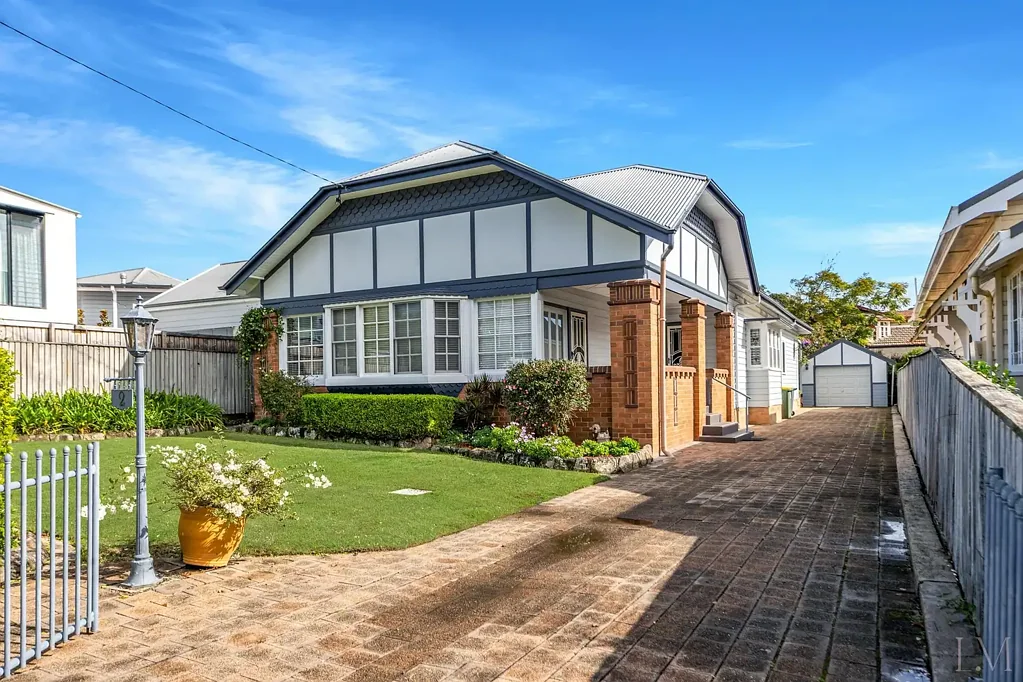 New Lambton 4房  Quality, Privacy and Space Define this Beautiful Family Home