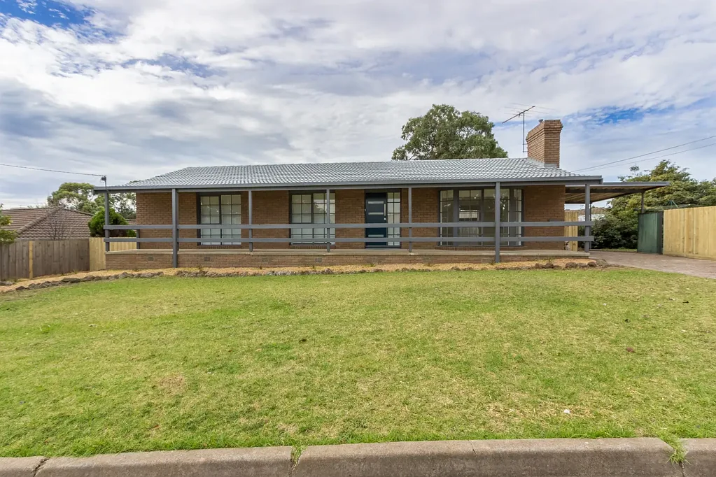 Modest Three Bedroom In A Quiet Court. (Check out our 3D Tour)