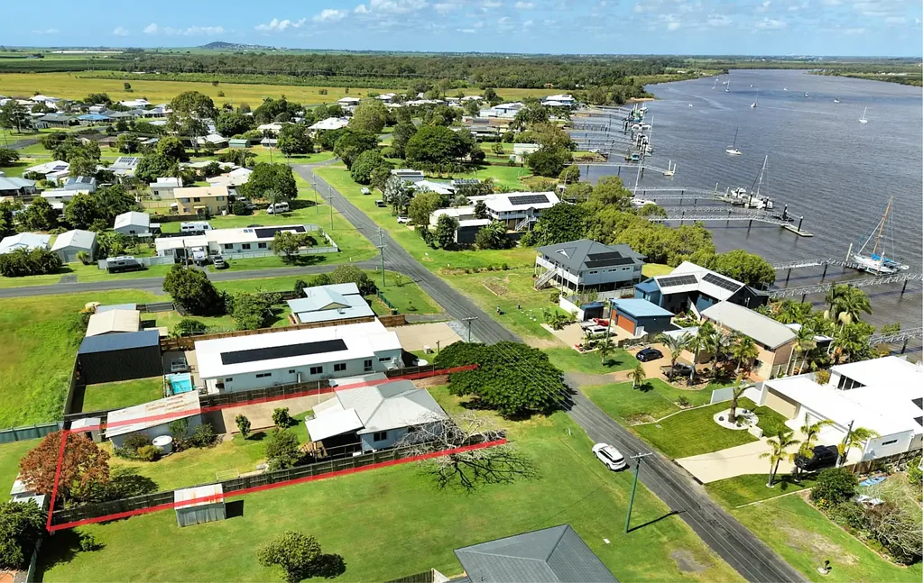 15 Corser Street, Burnett Heads, QLD 4670
