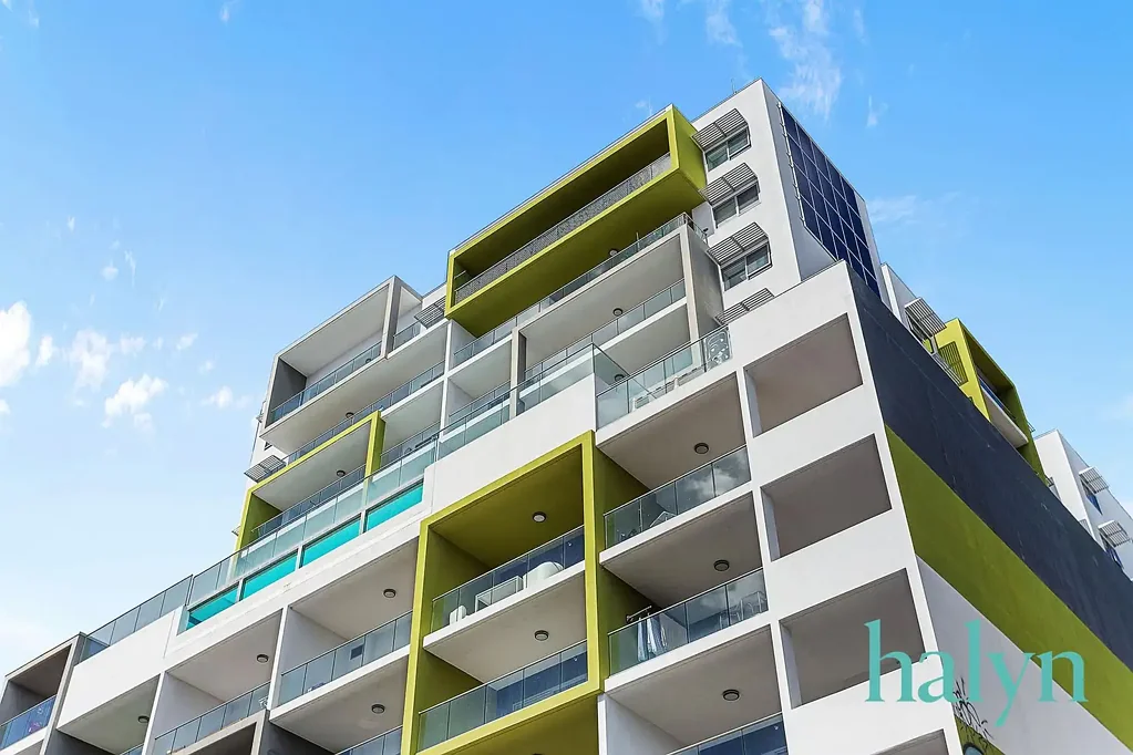 Perth 2房  Income-Producing with Massive Terrace!