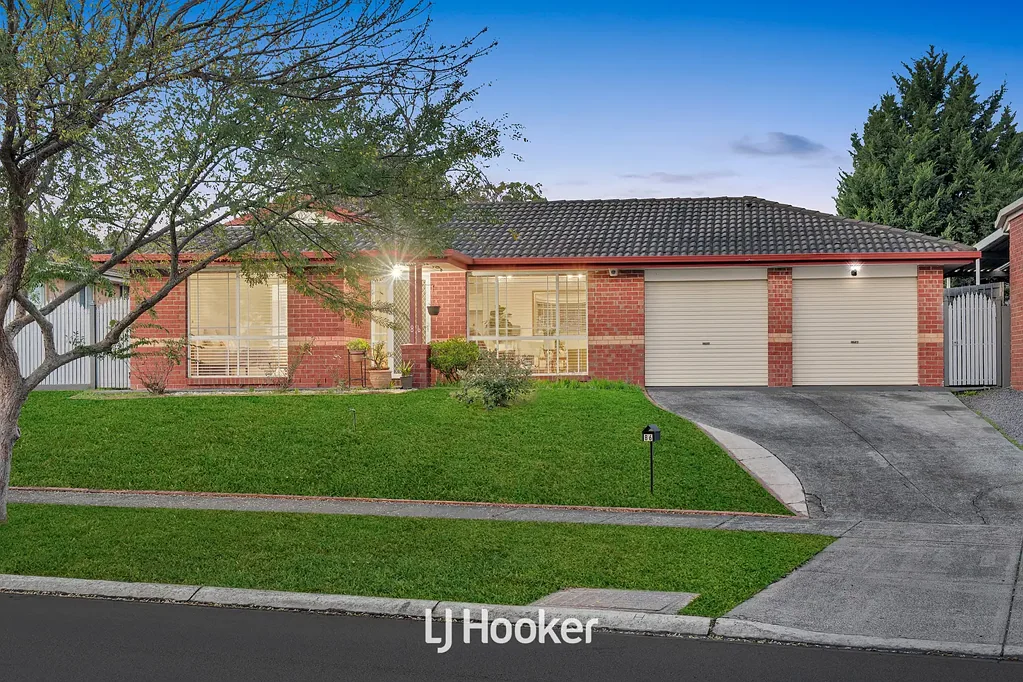 Narre Warren South 4Phòng ngủ Parkside Living in a Beautifully Maintained Family Home