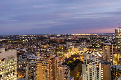 Sydney 2chambre Sky-High Sophistication | Sweeping Views from Sydney Harbour to Botany Bay