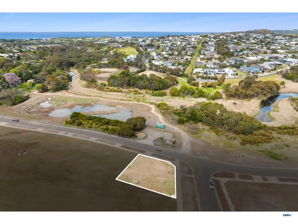 Torquay Titled and ready to build