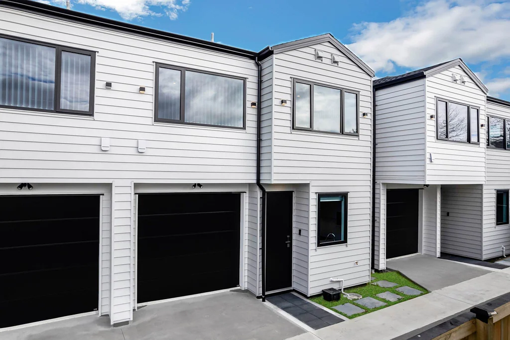 Manurewa 3બેડરૂમ Modern, Private & Move-In Ready