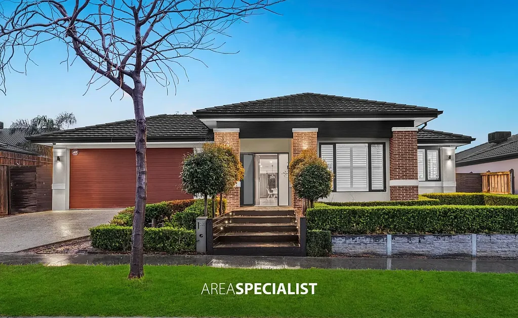 Clyde North 5chambre Grand Family Living on a Generous Allotment – The Complete Clyde North Lifestyle