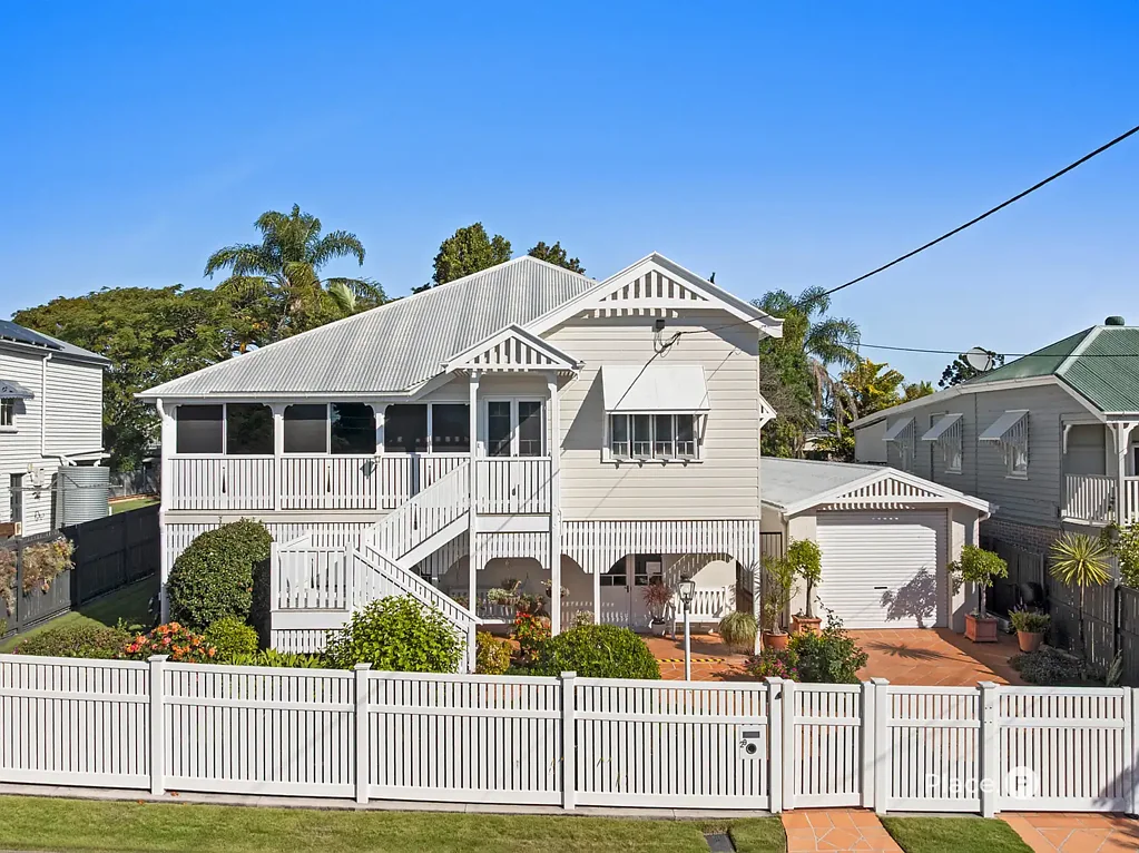 Norman Park 5房 卓越的 Queenslander 住宅，占地810平方米，位于著名的 Norman Park 街道，拥有宽敞多功能设计 Exceptional Queenslander on 810sqm in Prestigious Norman Park Street with Spacious & Versatile Design