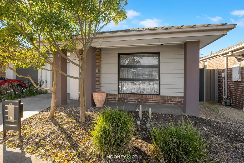 Cranbourne West 3침실 Modern Comfort in a Lifestyle Location
