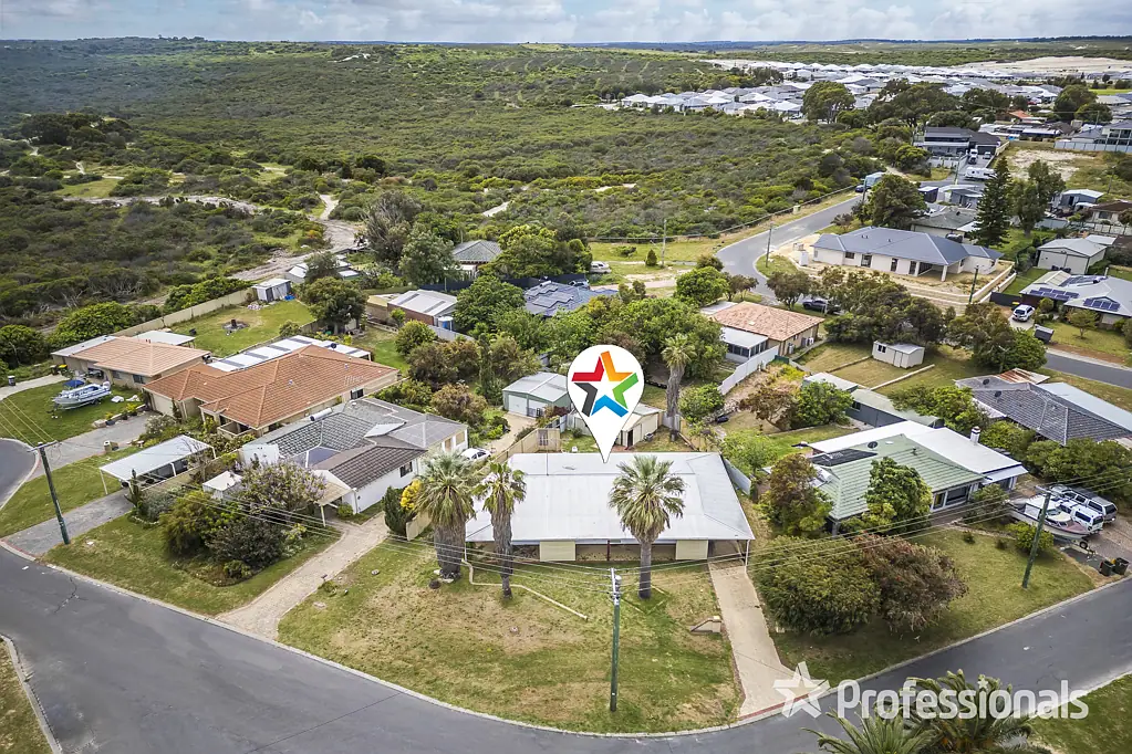 5 Stuart Place, Two Rocks, WA 6037