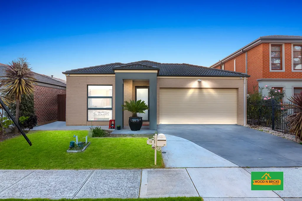 13 Shiels Street, Cranbourne East, VIC 3977