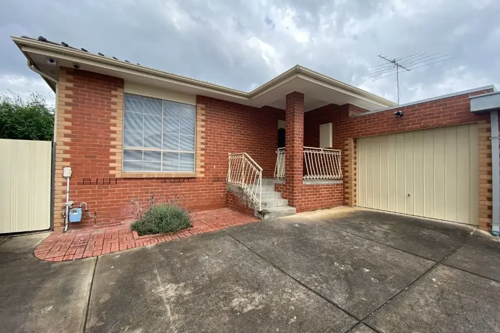 Spacious 3 Bedroom Unit
