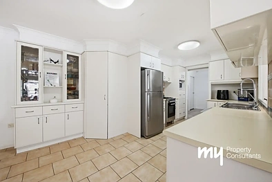 39 Cudgegong Road, Ruse, NSW 2560, 5房, 2浴, House