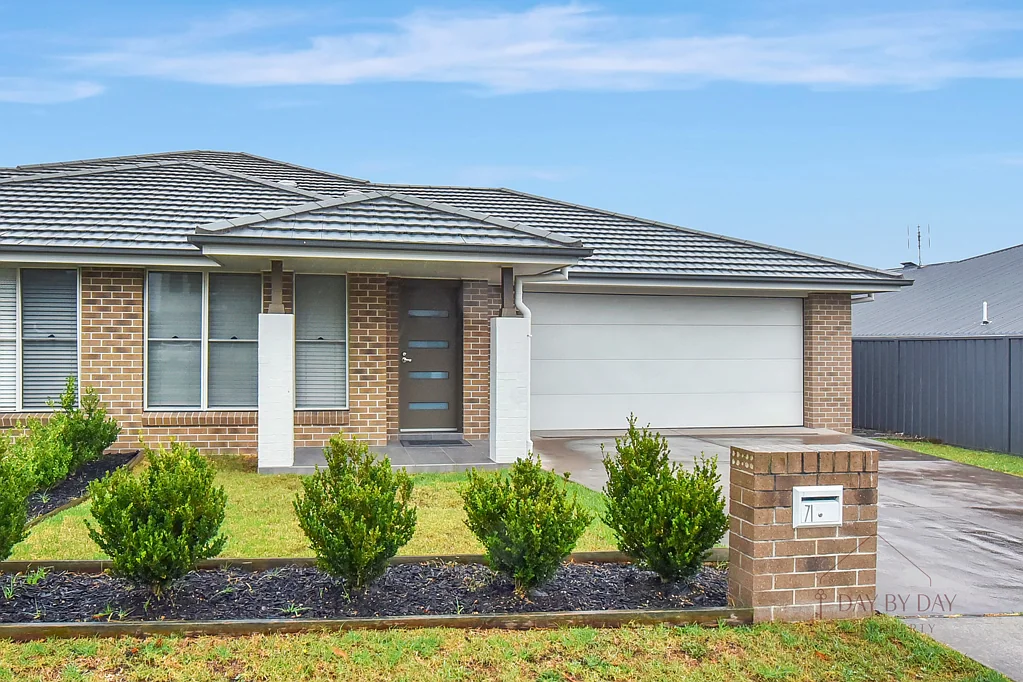 71 Churnwood Drive, Fletcher, NSW 2287