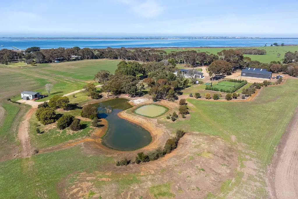 Swan Bay  Coast-Meets-Country Luxury