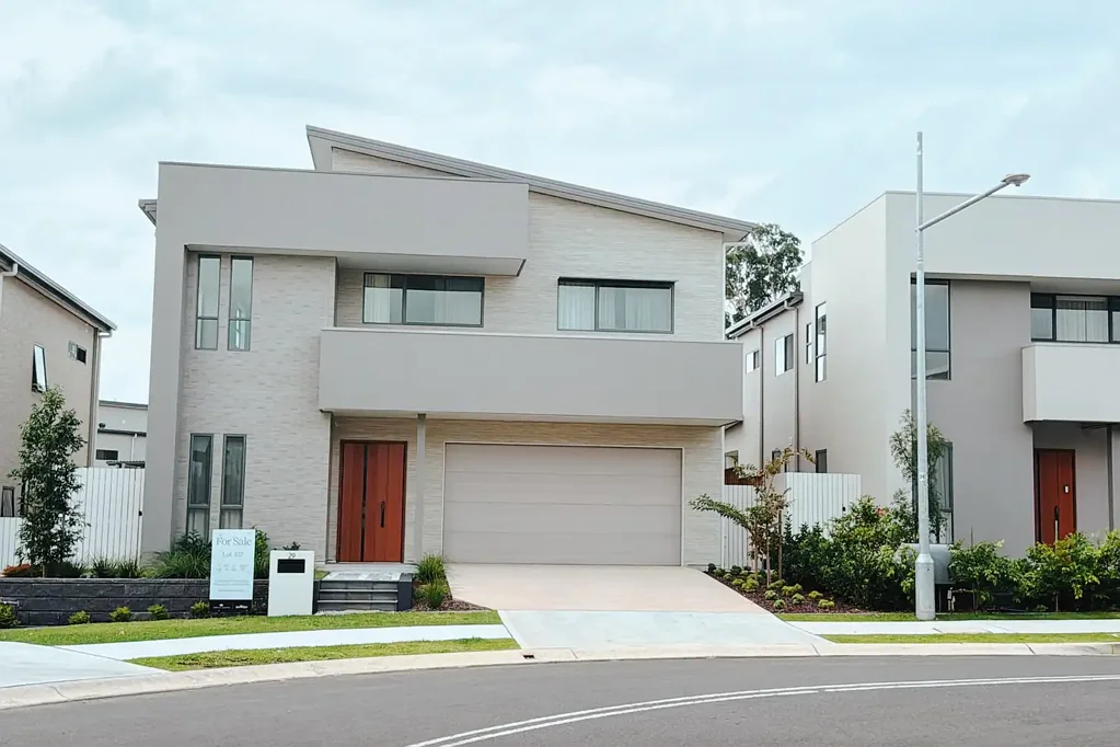 Address Withheld, Gledswood Hills, NSW 2557