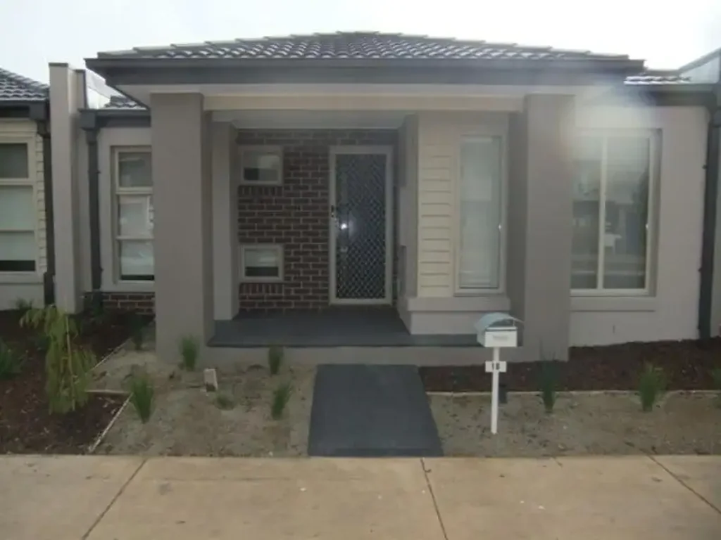 POINT COOK LIVING-New Carpet