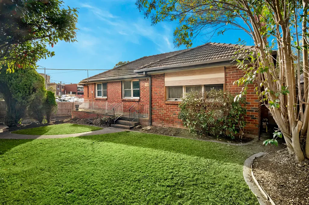 Greensborough 4બેડરૂમ PRIME LOCATION & EXCEPTIONAL GROWTH DEVELOPMENT POTENTIAL