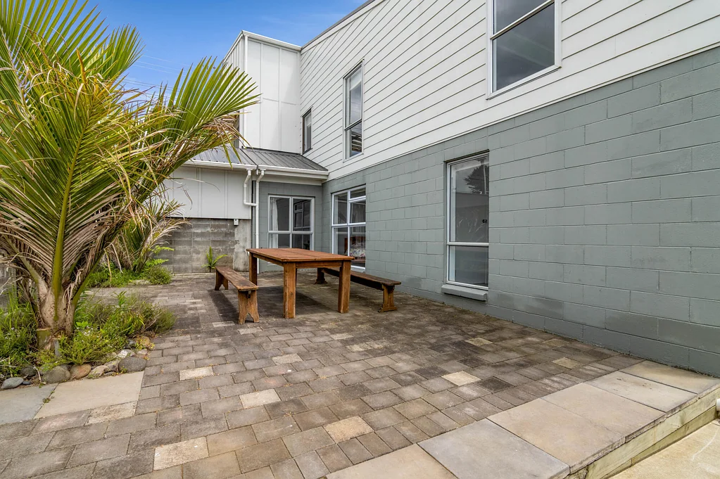 57 Queens Road, Glen Avon, New Plymouth, Taranaki