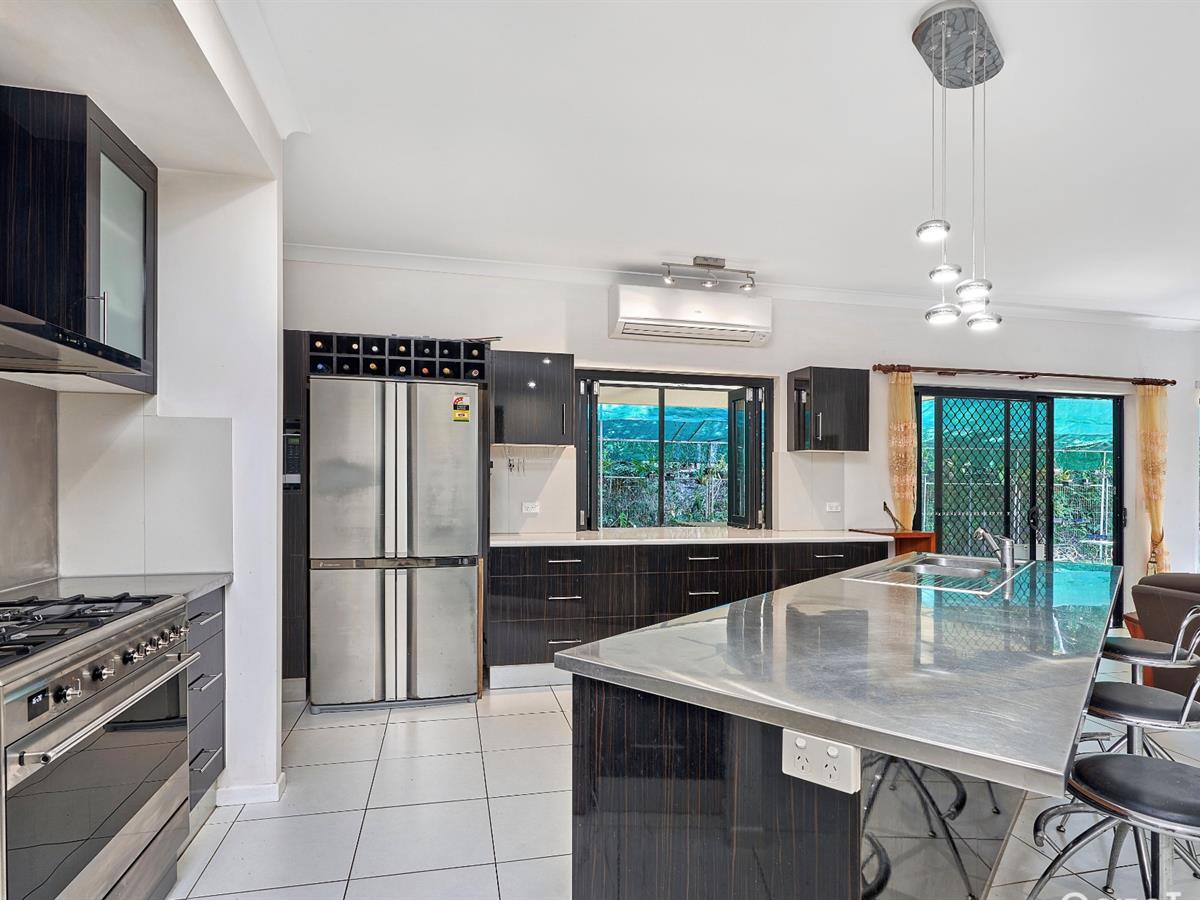 21 CHRISTENSEN RD, KURANDA QLD 4881, 0 غرف, 0 حمامات, House