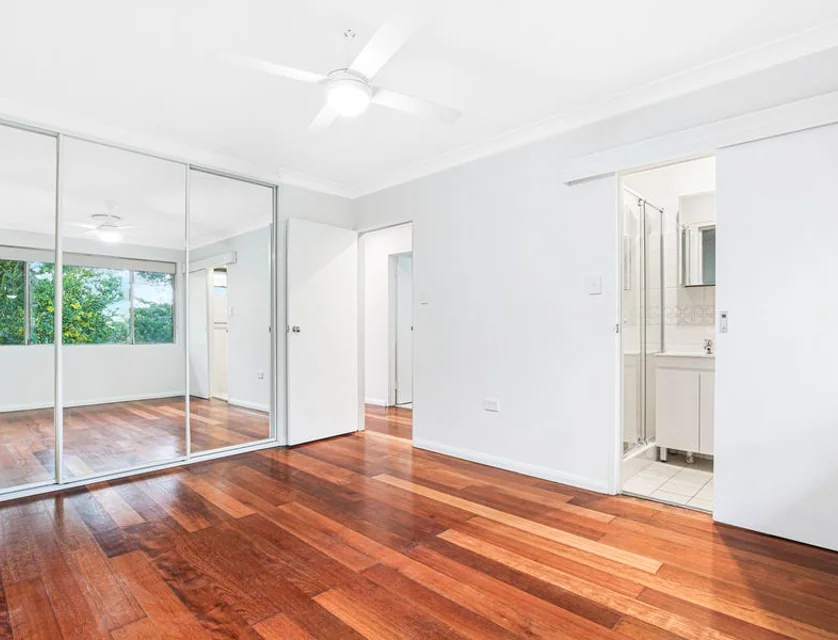 24/10-14 Burlington Road, Homebush, Inner West, 3 habitaciones, 2 baños, Apartment
