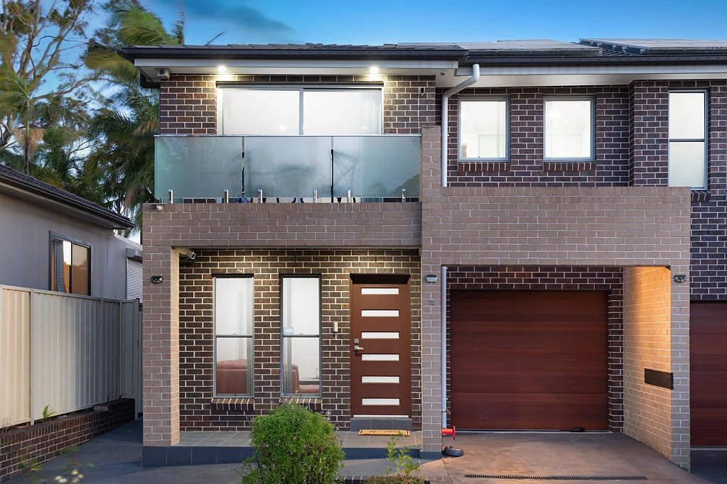 12 Second Avenue, Toongabbie, NSW 2146
