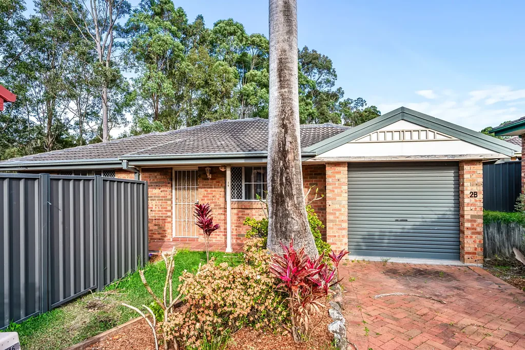 2B Whitehaven Drive, Lakelands, NSW 2282