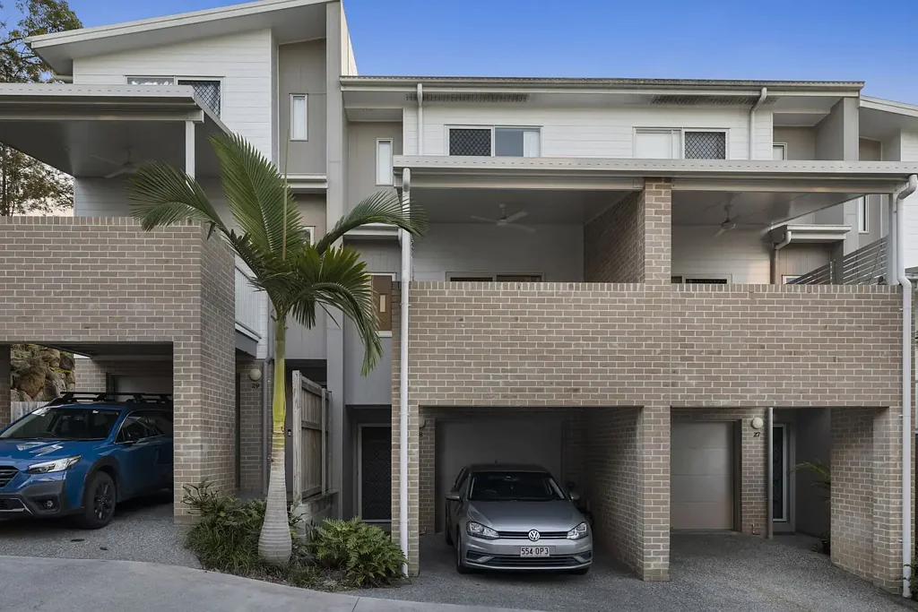Everton Hills 3ห้องนอน AUCTION THIS WEEKEND - MUST BE SOLD