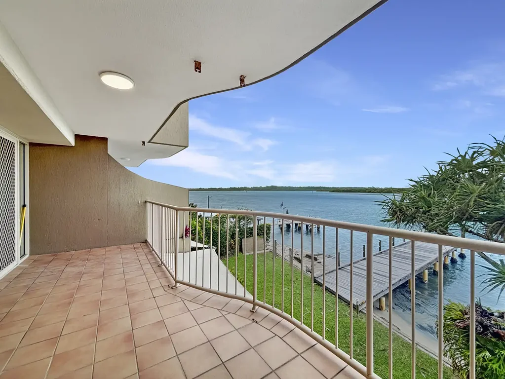 Waterfront Living with Stunning Views