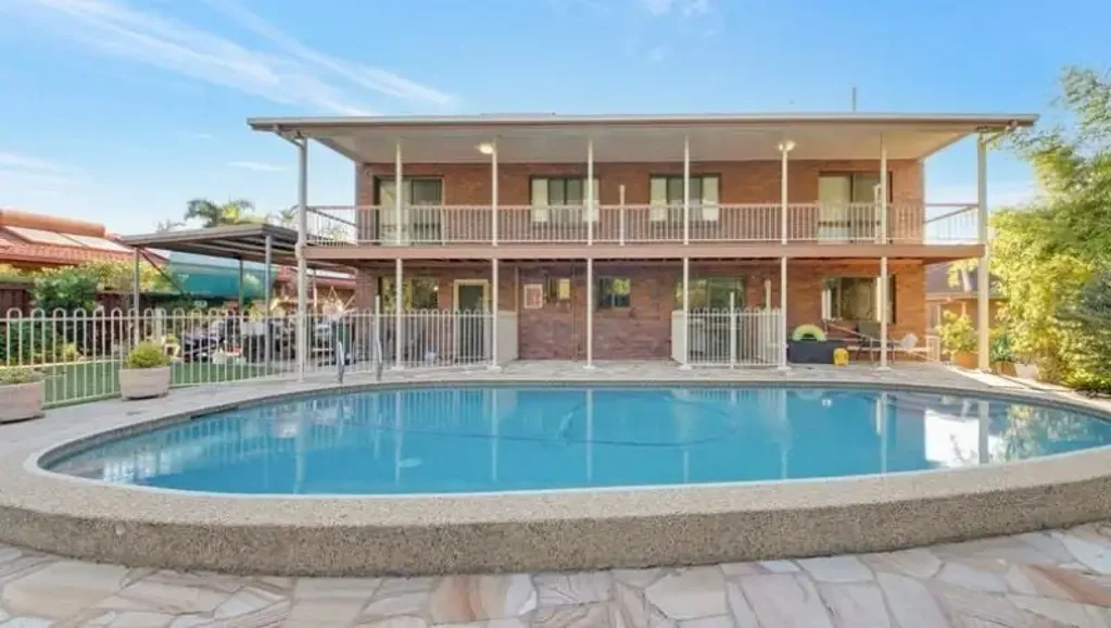 Frenchville 4બેડરૂમ Spacious Family Home with Pool & Entertaining Areas