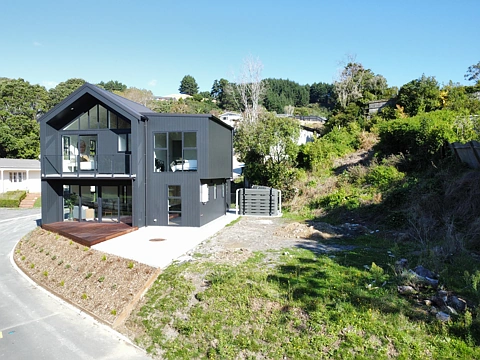 Tawa Unique Section / Home and Land package