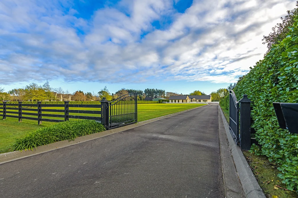 Kelvin Grove 4Habitaciones Refined living, remarkable setting