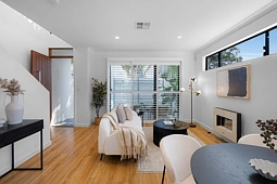 1/2 Mines Road, Campbelltown