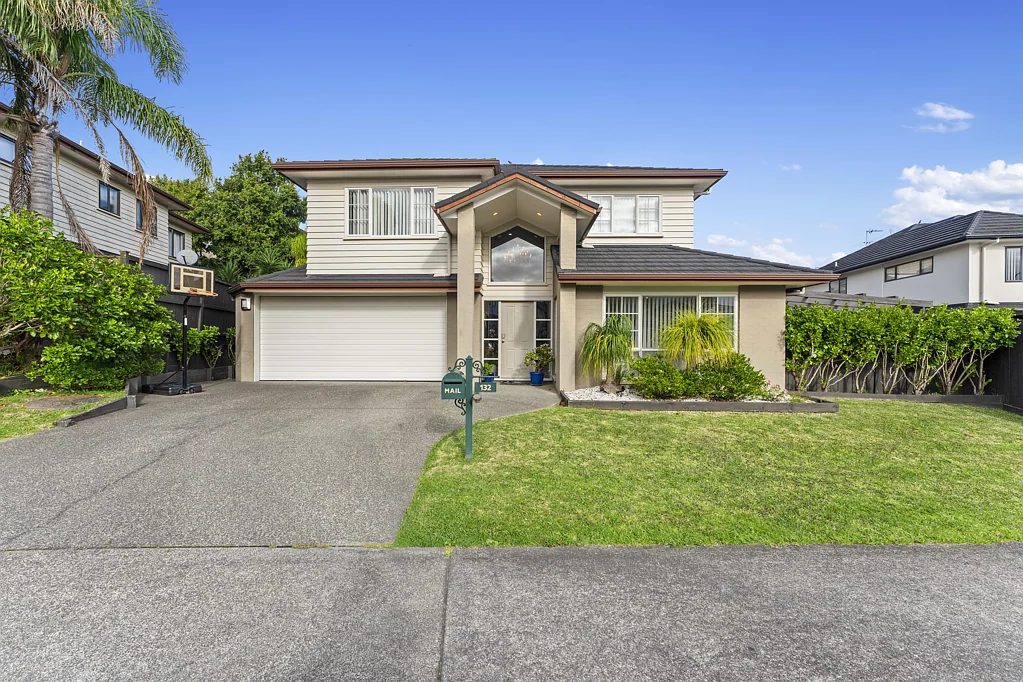 132 Cyril French Drive, Flat Bush, Manukau City, Auckland