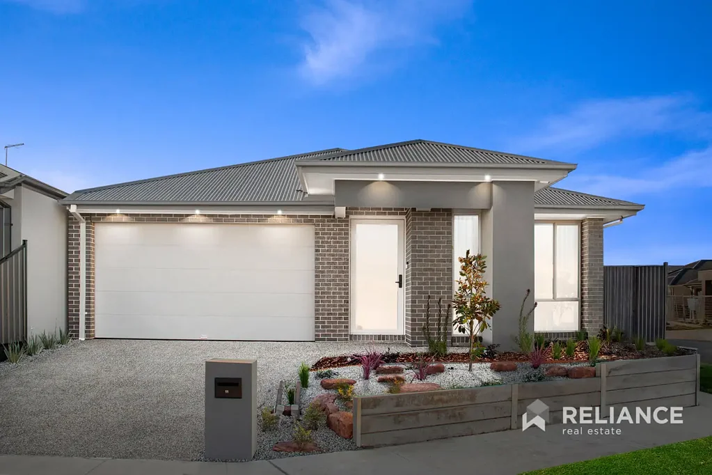 11 Aniseed Street, Mickleham, VIC 3064