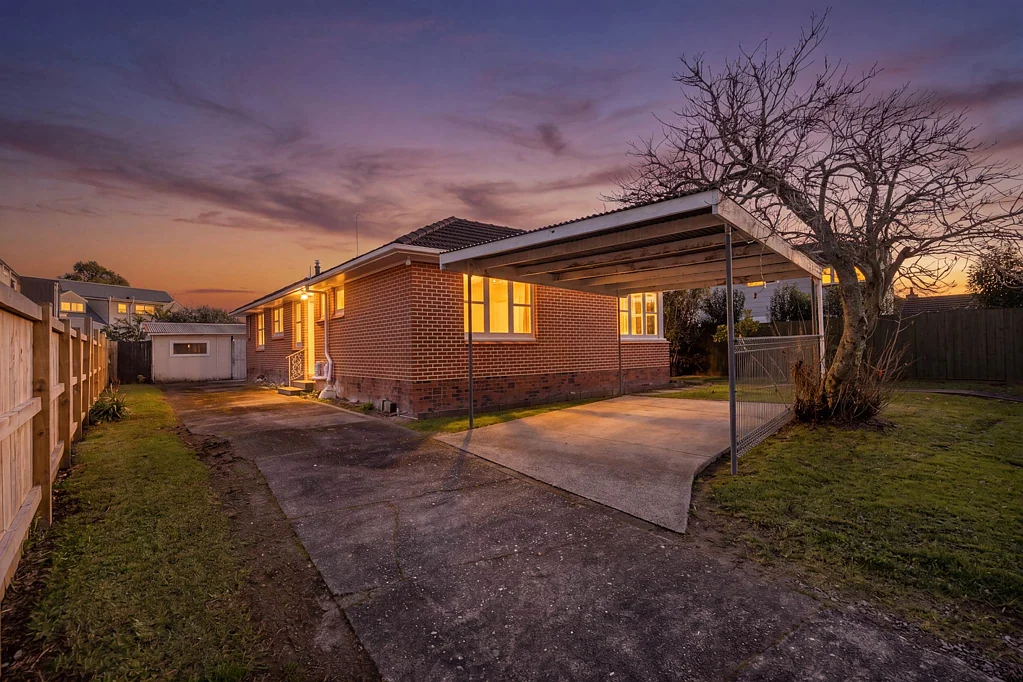 Henderson 3બેડરૂમ Renovate, Revitalise or Redevelop