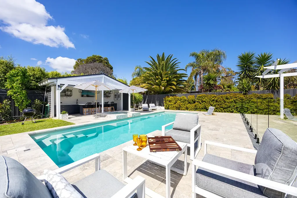 Mount Eliza 5部屋 Luxury Coastal Living at Its Finest