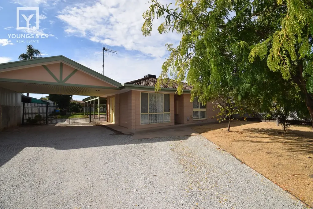 SPACIOUS FOUR BEDROOM HOME IN GOOD RESIDENTIAL AREA
