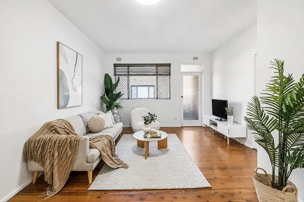 Belmore 3 Bedroom Solid Red Brick. Three Bedrooms. Ground Floor.