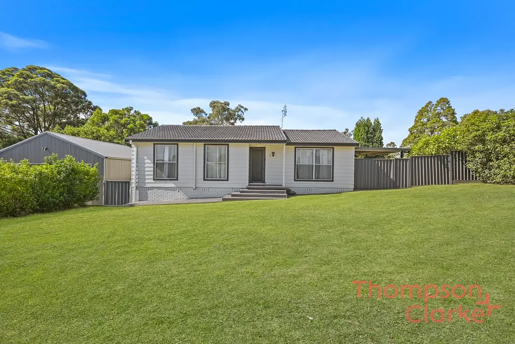 1 Unicomb Close, Rutherford, NSW 2320