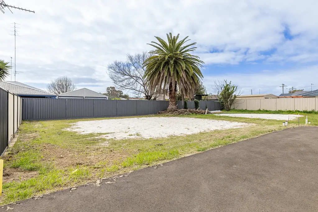 East Bunbury BUILD YOUR FUTURE IN THE HEART OF EAST BUNBURY