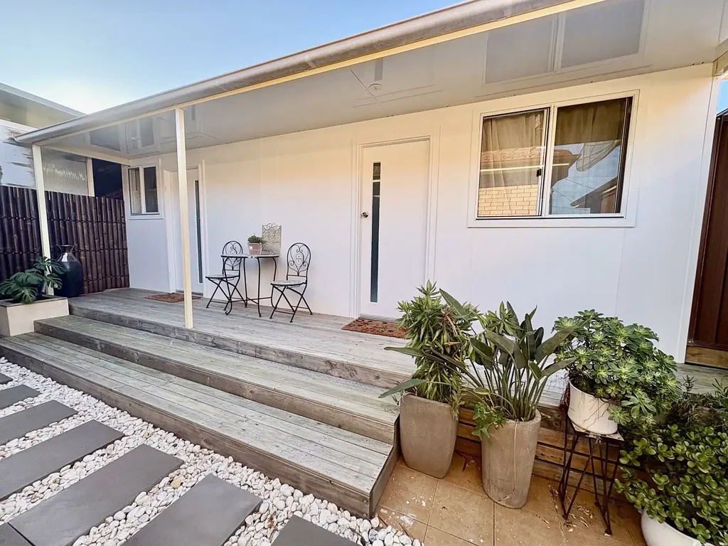 FULLY FURNISHED STUDIO with EXCELLENT CONDITIONS