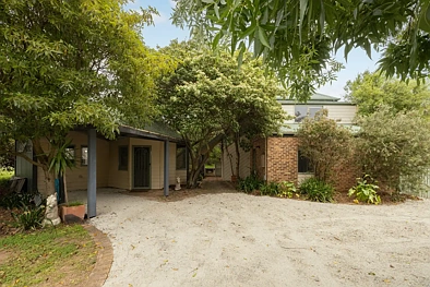 Cowes 5房  Character Filled Family Home