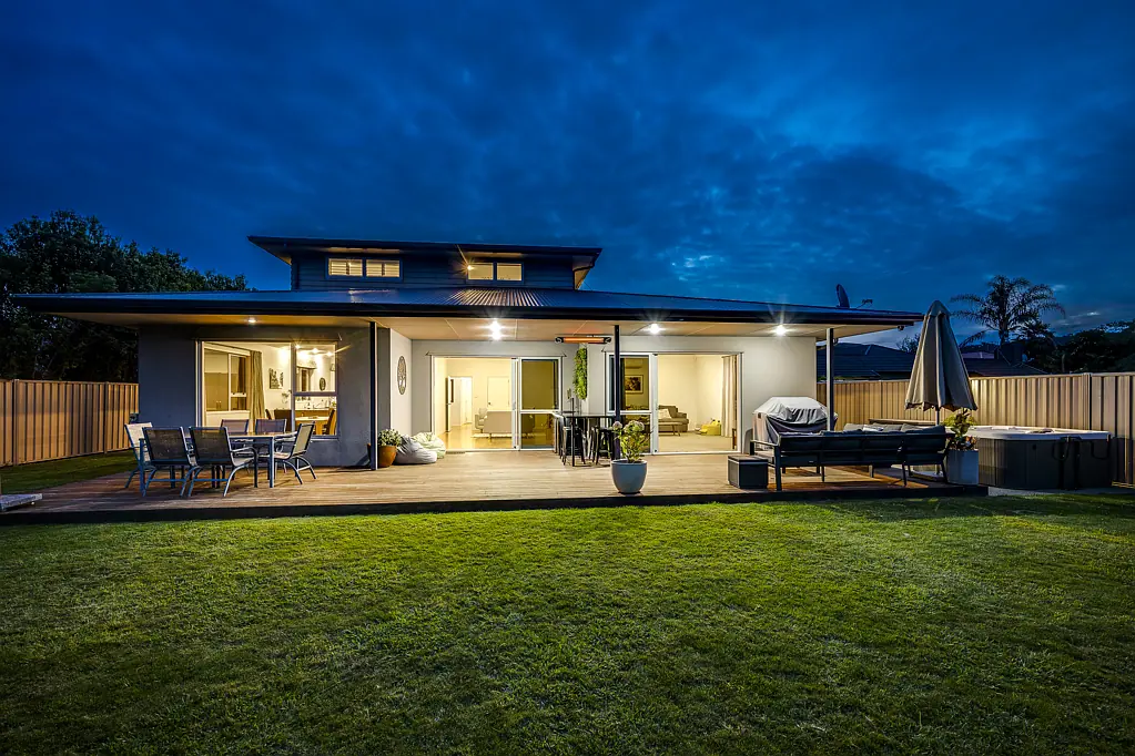 Greenmeadows 4部屋 Outstanding, spacious family living – 2012 build