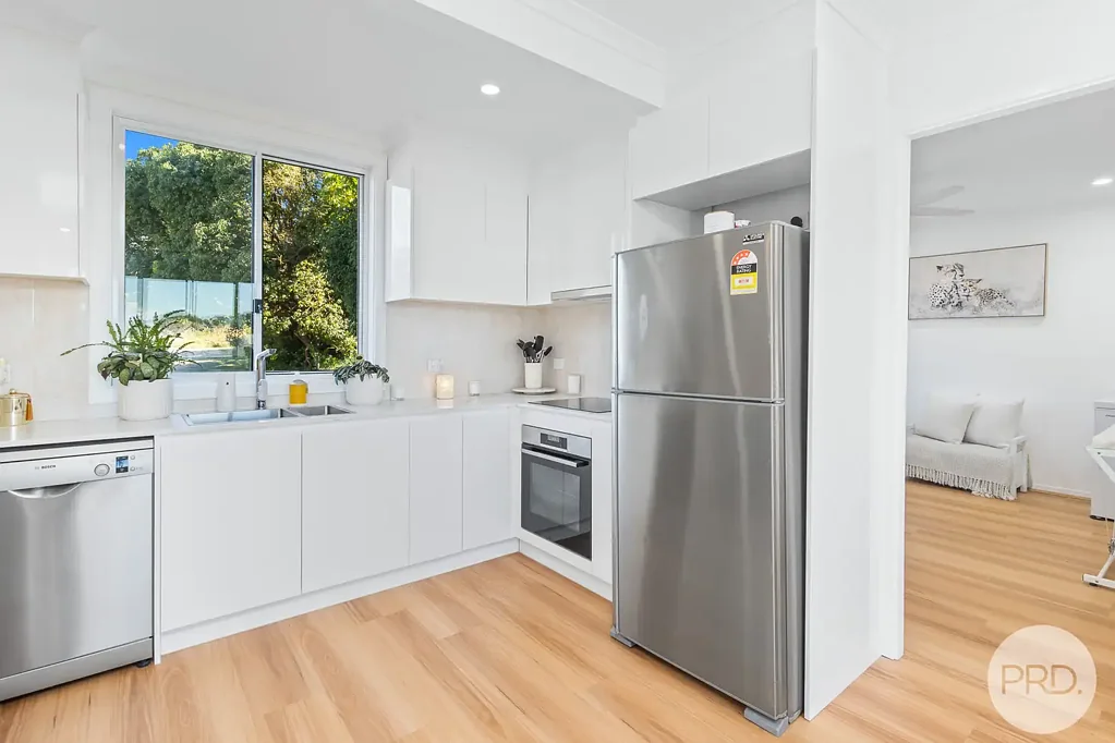 Nelson Bay 2房  Fully Renovated In-Town Coastal Retreat!