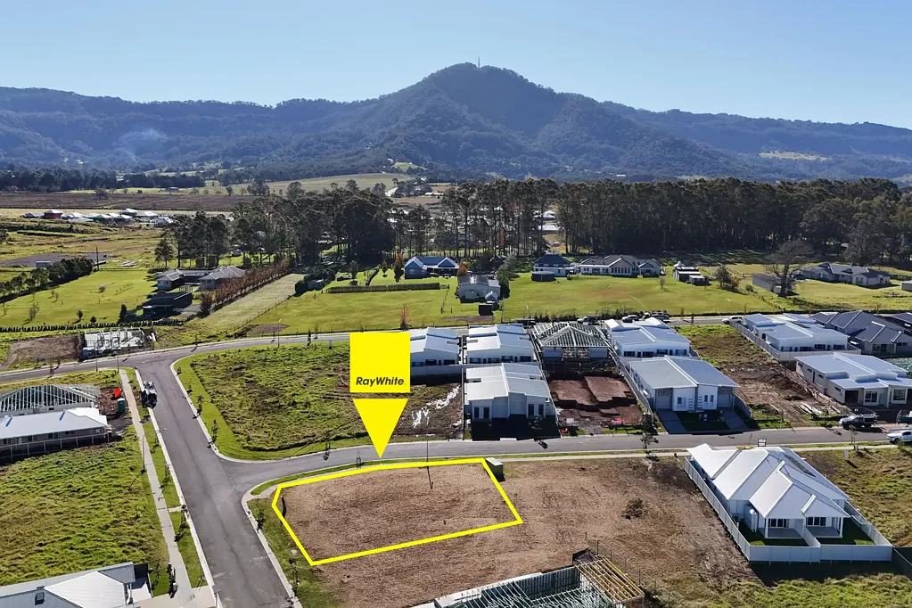 32 Wedgetail Street, Badagarang, NSW 2540